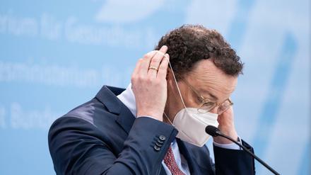 Bundesgesundheitsminister Jens Spahn ist weiter wegen mutmaßlicher Schrottmasken in der Bredouille.