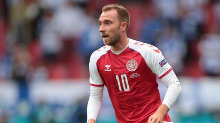 Dänemarks Spieler Christian Eriksen vor seinem Zusammenbruch im Spiel gegen Finnland