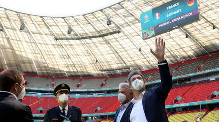 Stadionbegehung mit Philipp Lahm, Thomas Hampel (Polizeipräsident von München), OB Dieter Reiter und Markus Söder.