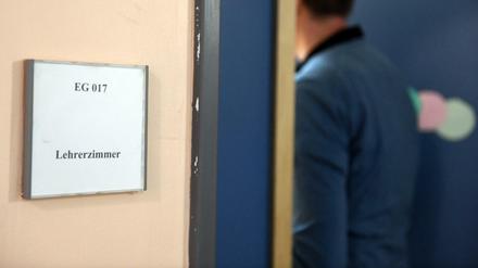 Lehrkräfte sind Mangelware. Berlin verliert Nachwuchskräfte an Brandenburg, weil dort verbeamtet wird. 