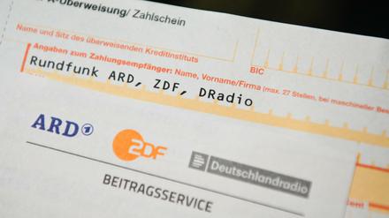 Ein Überweisungsträger für die Rundfunkgebühren.
