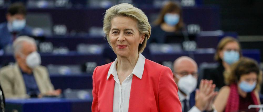 Kann sich über zu wenig Ärger nicht beschweren: Ursula von der Leyen. Jetzt hat sich auch noch eine Klage des EU-Parlaments auf dem Tisch.