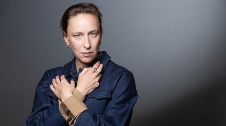 Céline Sciamma inszeniert in "Petite Maman" die Begegnung einer Achtjährigen mit ihrer eigenen Mutter als ebenfalls achtjähriges Mädchen. 