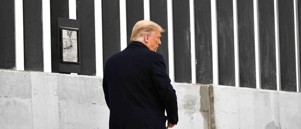 Trump kündigt einen Besuch an der Südgrenze der USA an. Es wird nicht sein erster sein - im Januar war er auch schon da, um sich die "sicherste" Grenze anzuschauen.