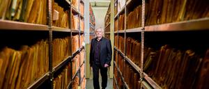 Zu den Akten gelegt. Roland Jahn wickelt die Stasi-Unterlagen-Behörde ab.