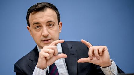 CDU-Generalsekretär Paul Ziemiak zieht eine Bilanz des deutsch-polnischen Nachbarschaftsvertrags.