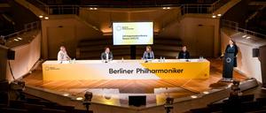 Auf der Bühne des Kammermusiksaals wurde das Programm präsentiert.