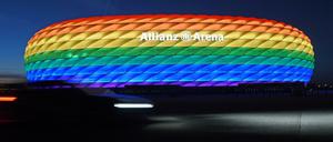 Statt am Spieltag gegen Ungarn soll die Arena nun wahrscheinlich am Christopher Street Day bunt beleuchtet werden.