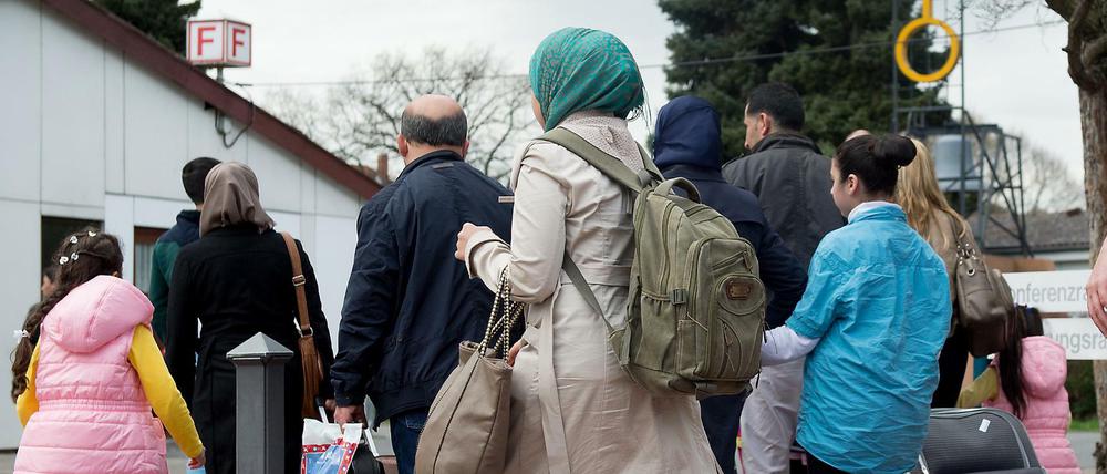 Syrische Flüchtlinge im Grenzdurchgangslager Friedland im Landkreis Göttingen.