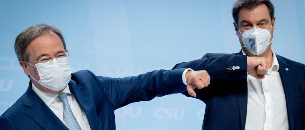 CDU-Chef Armin Laschet (l.) und CSU-Chef Markus Söder demonstrieren Geschlossenheit.