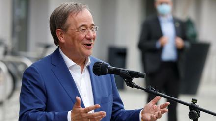 Sie kennen uns - das könnte der Wahlkampfslogan von Armin Laschet werden. Allzu viel Konkretes will er den Wählern nicht zumuten.