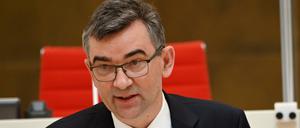 Polens Botschafter Andrzej Przylebski sprach am Donnerstag im Brandenburger Landtag während der Feierstunde anlässlich des 30. Jahrestages der Unterzeichnung des Deutsch-Polnischen Nachbarschaftsvertrages.