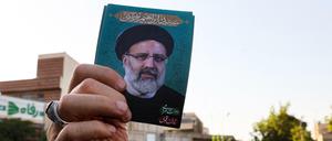 Verhasst und geliebt. Spitzenkandidat Ebrahim Raisi, der sogenannte "Blutrichter".