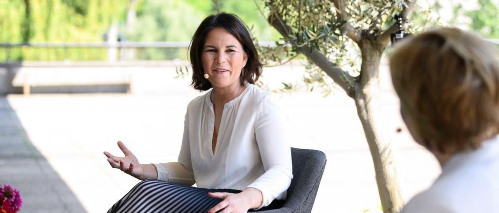 Annalena Baerbock präsentiert ihr Buch "Jetzt" auf der Dachterrasse des Hauses der Kulturen der Welt.