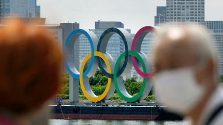 Einen Monat vor Beginn der Olympischen Spiele in Tokio gibt es den ersten Corona-Fall unter einreisenden Athleten