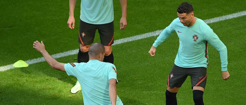 Alle sind schon sehr gespannt auf die spielerische Leistung von Fußball-Superstar Cristiano Ronaldo.