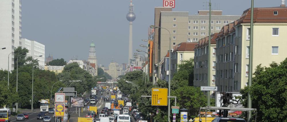 Die Autodichte in den Großstädten steigt weiter an.