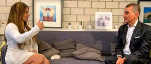 Enissa Amani diskutiert mit Michel Friedman