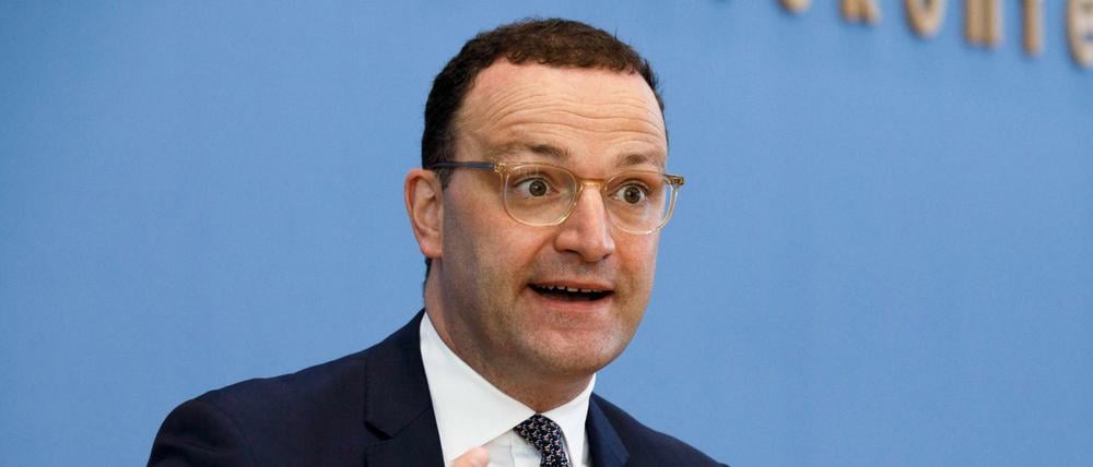 Jens Spahn geht davon aus, dass im Herbst auf Schutzmaßnahmen in Schulen verzichtet werden kann.