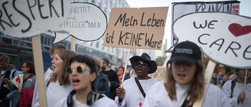 Immer wieder Protest. Hier zu sehen ist ein Streik der Charité-Pflegekräfte von 2017.