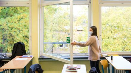Masken, Tests - und Fenster auf ... so dürfte es an vielen Schulen auch in diesem Jahr nach den Sommerferien weitergehen.