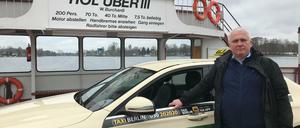 Taxifahrer Leszek Nadolski, Chef der Berliner Taxi-Innung, ist begeistert, dass das Land nun E-Taxis fördert.