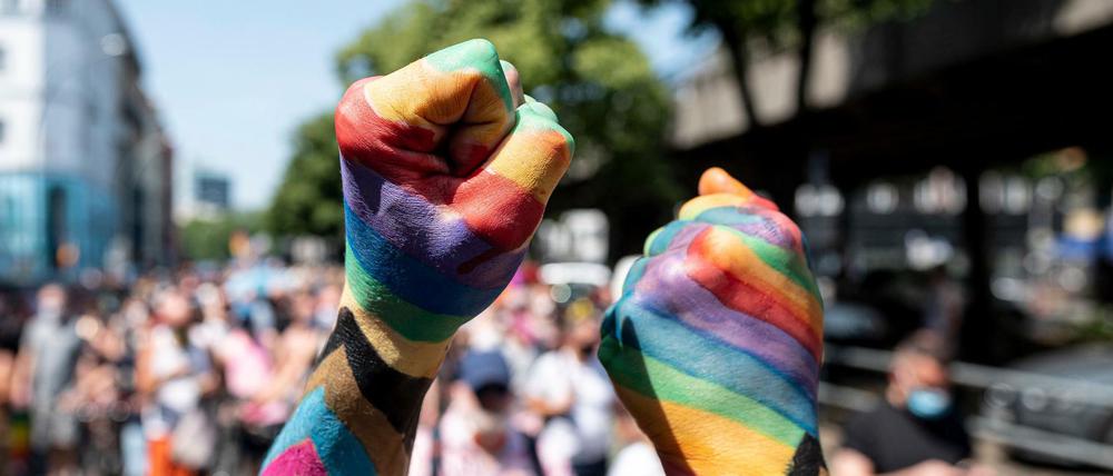 2020 fielen die großen CSD-Veranstaltungen aus. Dieses Jahr können sie unter neuen Bedingungen stattfinden - nur corona-konform.