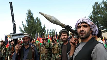 Sie wollen kämpfen - in diesem Fall gegen die Taliban. 