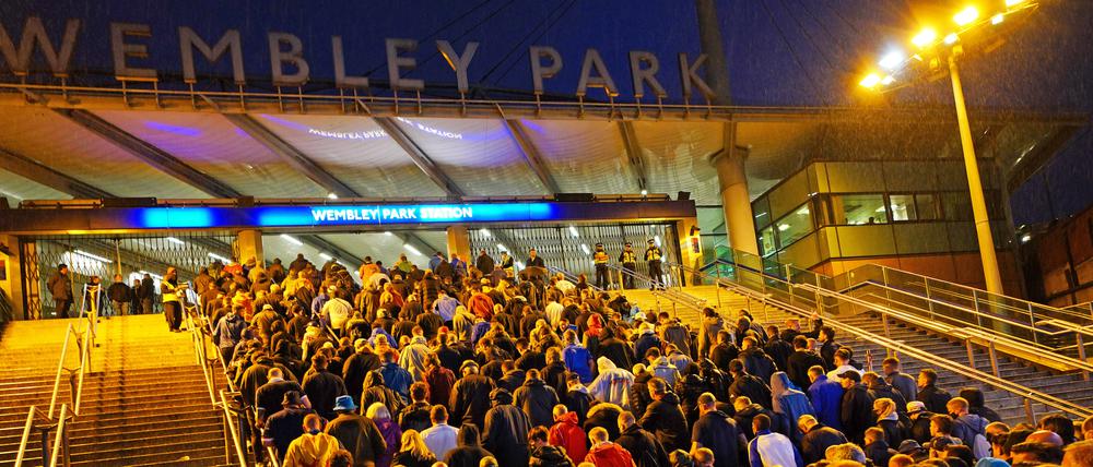 23 000 Fans besuchten das Spiel England gegen Schottland im Wembley. Kaum später stiegen die Coronazahlen bei schottischen Männern in die Höhe.
