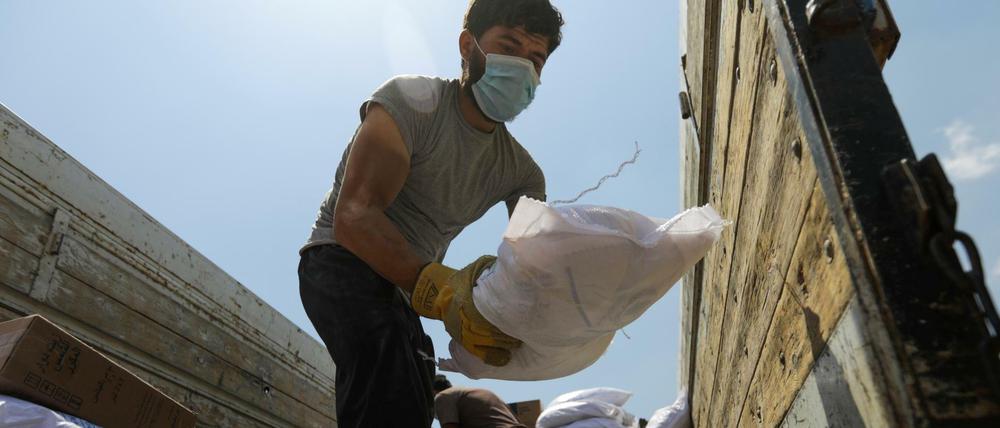 Fast jede Familie in Idlib ist auf Lebensmittellieferungen angewiesen.