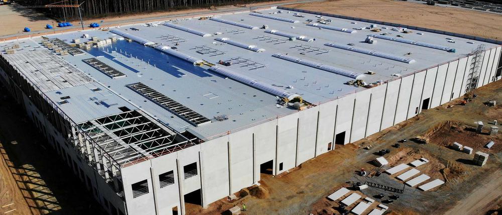 Die künftige Tesla-Gigafabrik im brandenburgischen Grünheide.