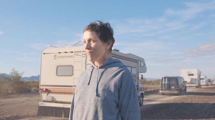 Trailerparkvolk. Frances McDormand erkundet in "Nomadland" wüste Weiten.