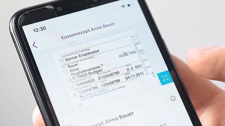Schneller zur Arznei. Mit dem E-Rezept sollen den Patienten Wege erspart werden. In der Rezepte-App können auch Infos zur Verträglichkeit gespeichert werden.