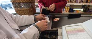 Lebensmittelpreise, Benzin, Mieten - die Preise zogen zuletzt stark an. 