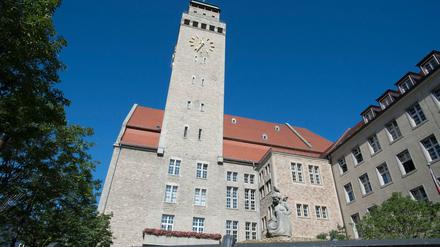 Blick auf das Rathaus von Berlin-Neukölln.