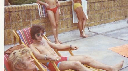 Posieren im Strandbad. In Praunheims Debüt cruisen die schwulen Jungs ungeniert.