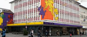 Das Ruru Haus in einem ehemaligen Kaufhaus in Kassels Innenstadt ist einer der Orte der Documenta.