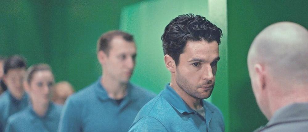 Colin (Christopher Abbott) dient als Wirtskörper für die Killerin.