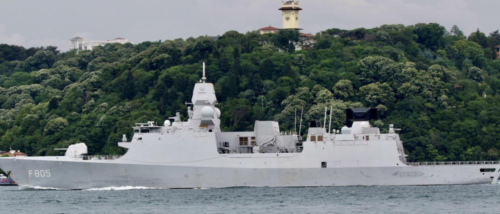 Das niederländische Schiff „HNLMS Evertsen“