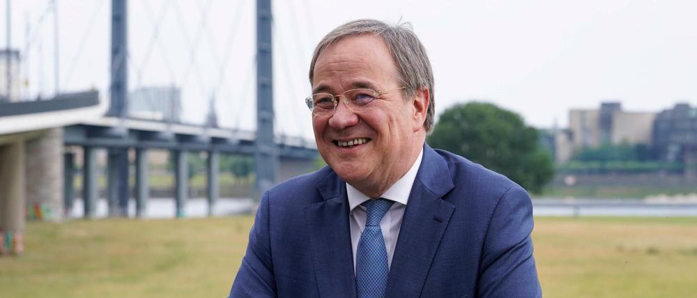 Armin Laschets Wahlkampf läuft. Ohne, dass er sonderlich viel Wahlkampf machen würde.
