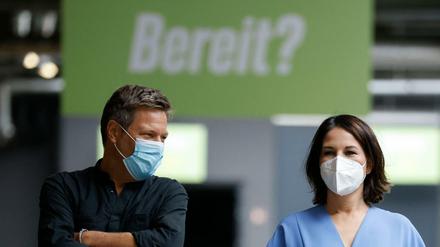 Parteichefs unter sich. Annalena Baerbock erhielt den Vorzug als Kanzlerkandidatin der Grünen gegenüber Robert Habeck.