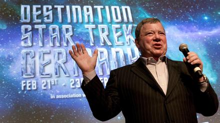Auch in Deutschland sehr beliebt. Captain-Kirk-Darsteller Schauspieler William Shatner 2014 bei einer Pressekonferenz in Frankfurt. 