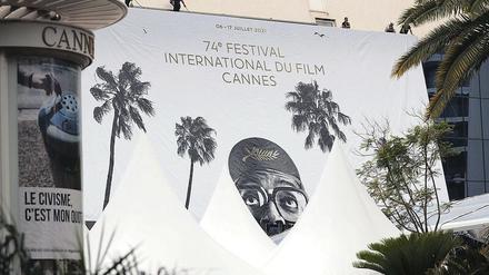 Palmen und Plakate. Die Croisette ist bereit für das Schaulaufen der Stars, das bis zum 17. Juli andauert. Auch Jury-Präsident Spike Lee ist allgegenwärtig. 