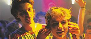 Spiel mir dein Lied. Felix Lefebvre (r) als Alex und Benjamin Voisin als David.