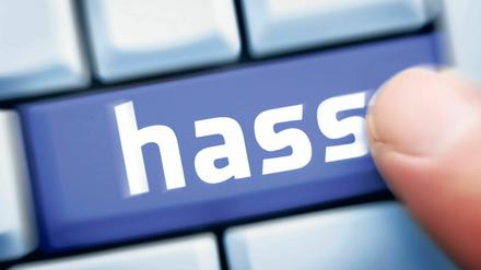 Eine Computertaste mit der Aufschrift Hass.