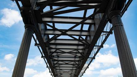 Über diese Brücken musst du geh'n. Die fünfte Yorckbrücke soll saniert werden.