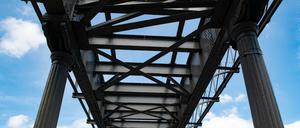 Über diese Brücken musst du geh'n. Die fünfte Yorckbrücke soll saniert werden.