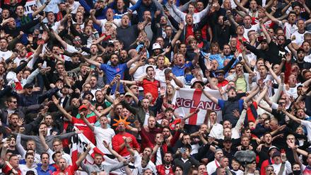 Eine große Fußballparty findet in London statt - zur Unzeit.