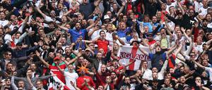 Eine große Fußballparty findet in London statt - zur Unzeit.