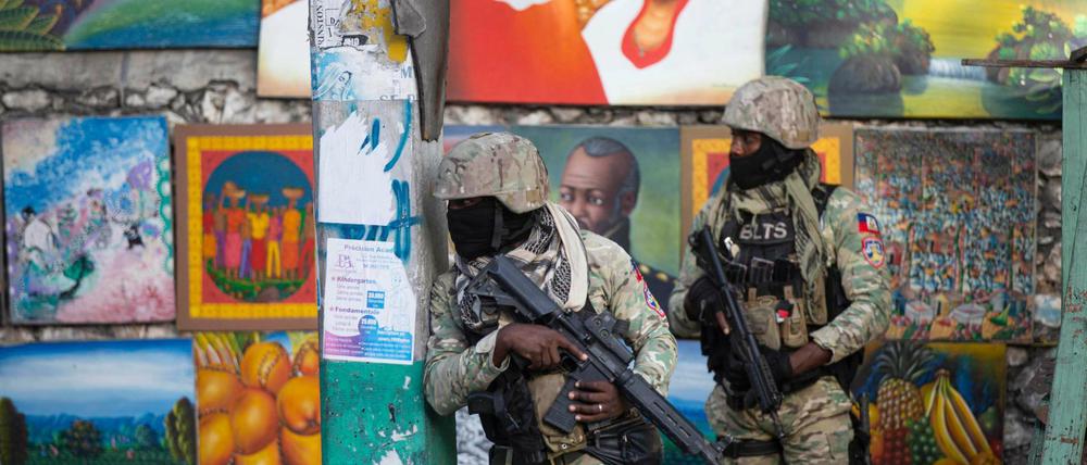 Soldaten in Port-Au-Prince